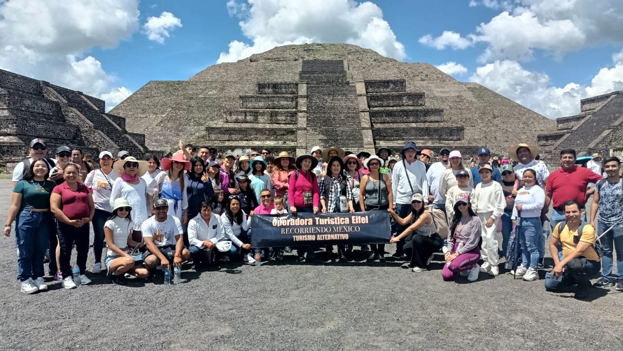 Grupo viajero Operadora Turística Eifel